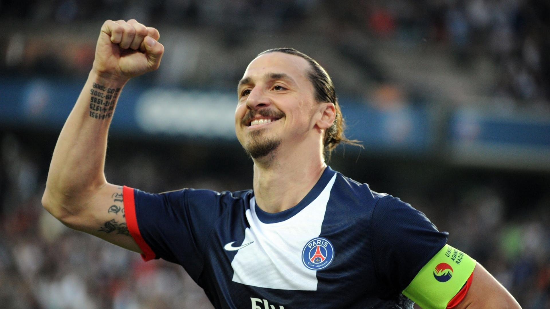 足球赛场焦点！韩国队对阵荷兰队，强强对话引爆全球球迷关注