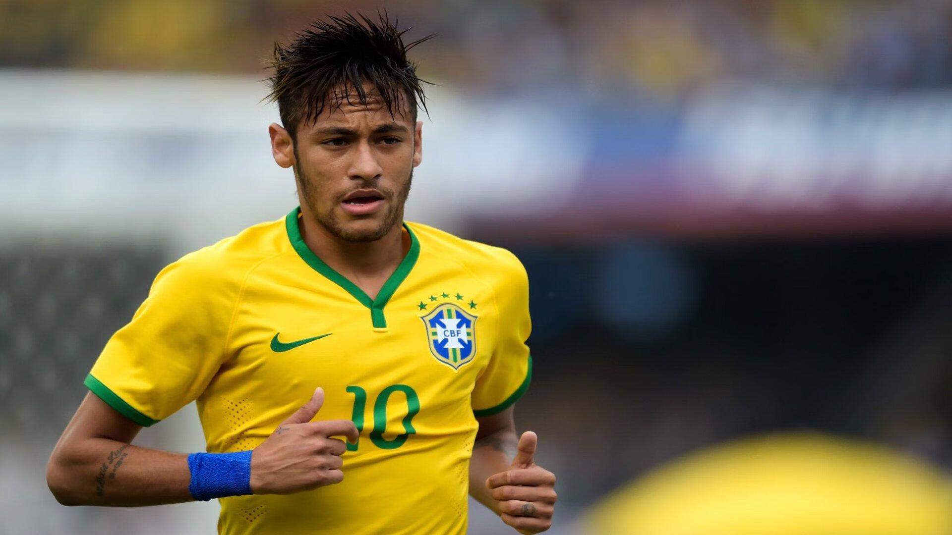 亚冠决赛激情夜！伊布里突外投，武汉三镇险胜波尔图